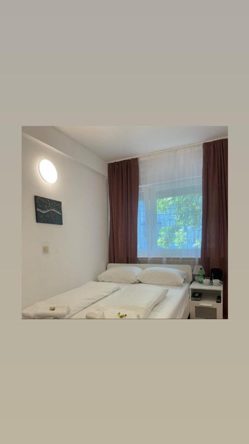 Hotel Starlight Frankfurt nad Menem Zewnętrze zdjęcie