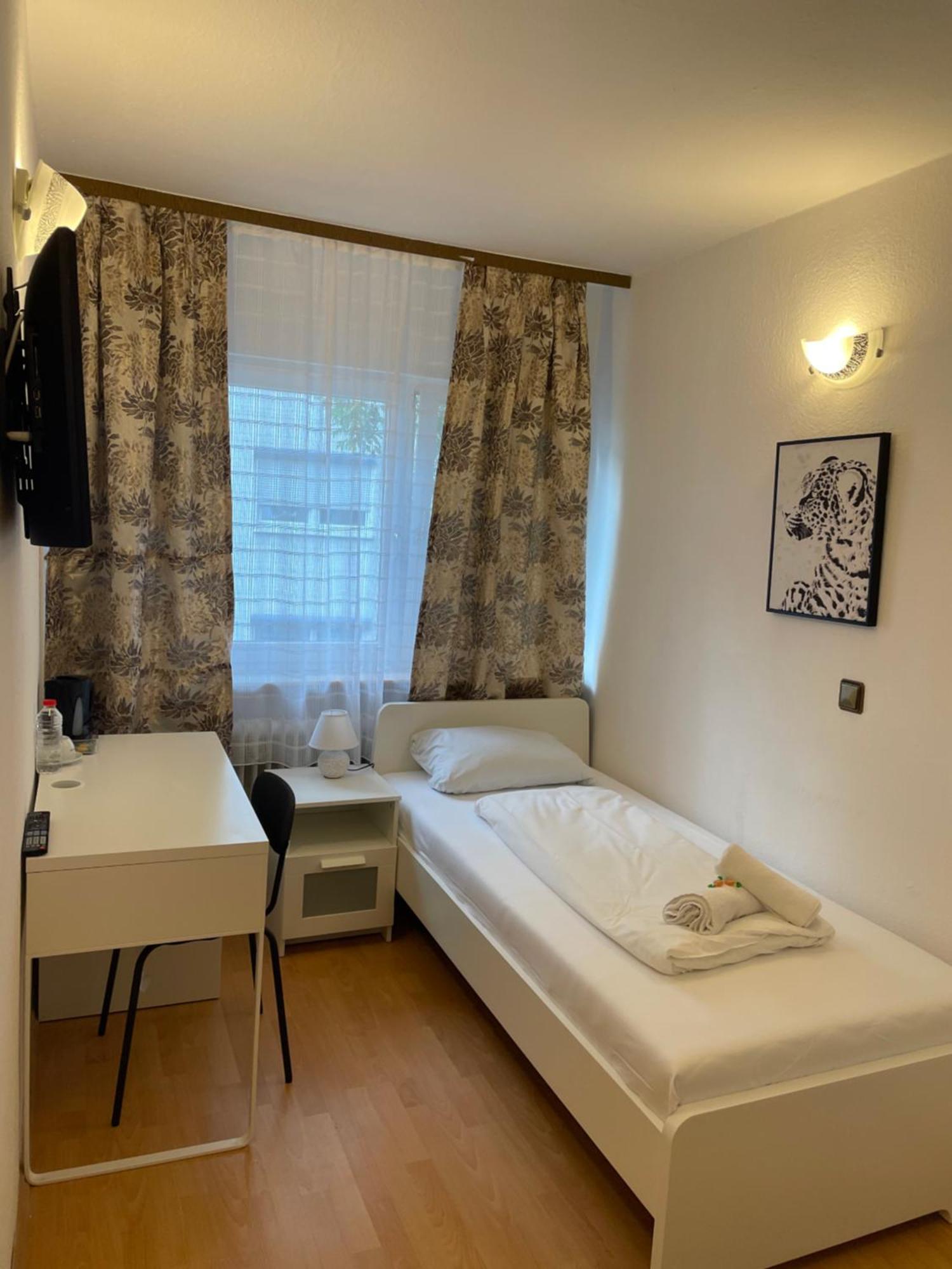 Hotel Starlight Frankfurt nad Menem Zewnętrze zdjęcie